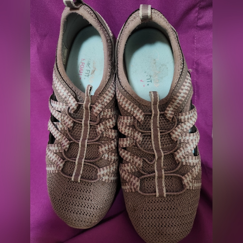 Sketchers Memory Foam athletic shoes gray with blue